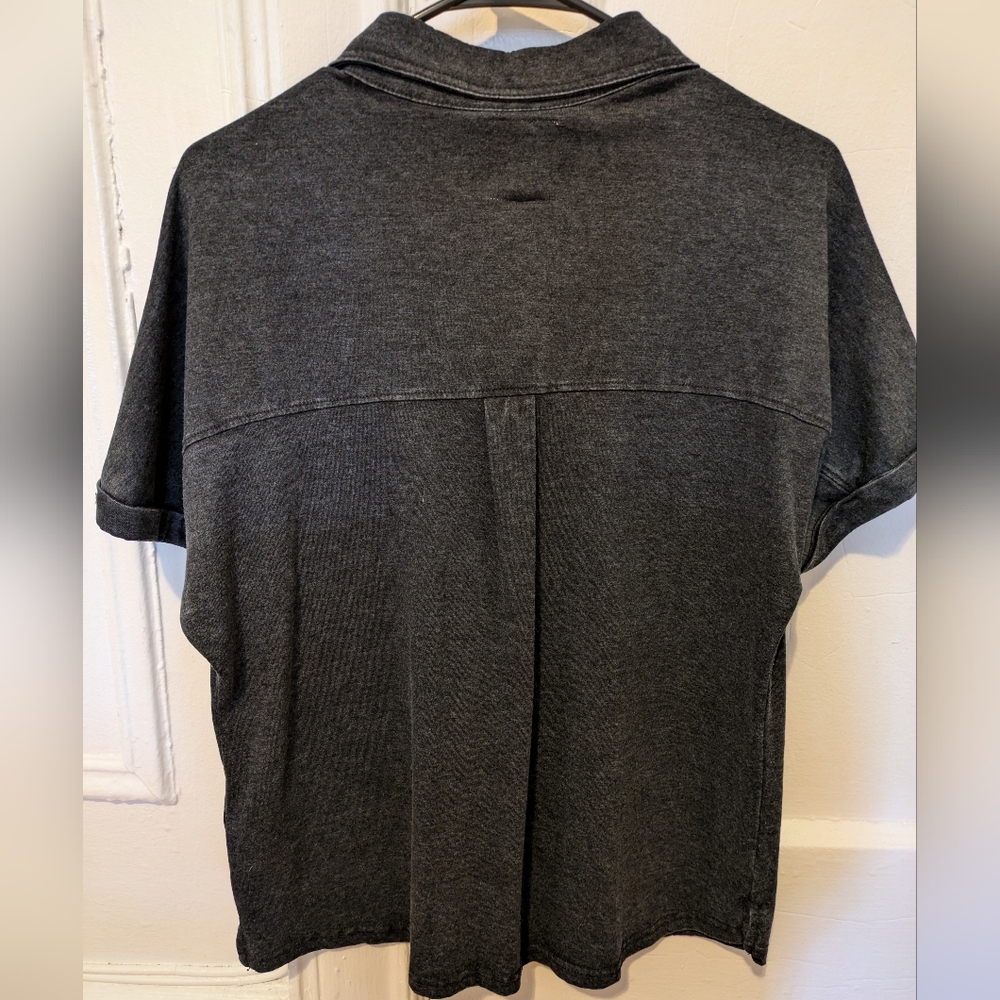 C&C California loose fit grey short sleeve button up - Picture 2 of 5